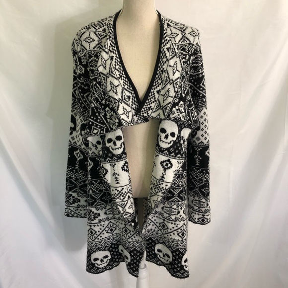 Torrid Skull Snowflake Cardigan Sweater 2X Plus - Picture 2 of 4